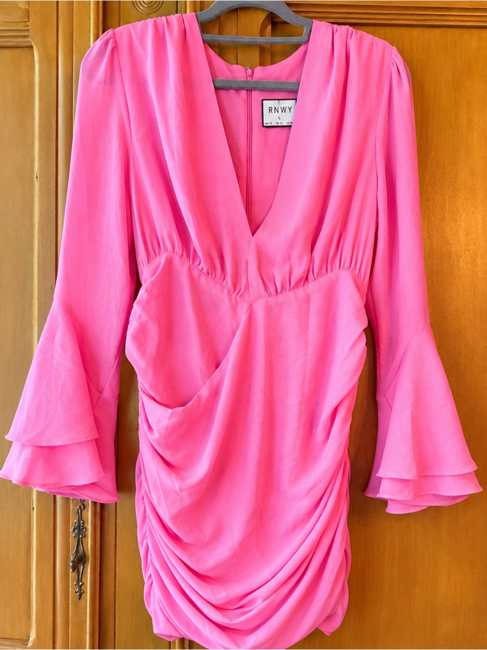 RNWY Pink Ruched Mini Dress L US8 Deep V Neck Flutter Sleeve Party Cocktail EUC